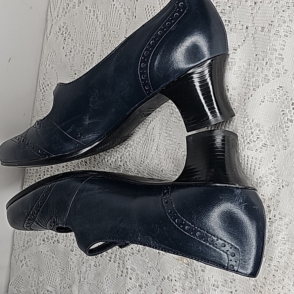 Munro American leather mary jane wingtip kitten heeled blue high heels sz 9 - Picture 6 of 7